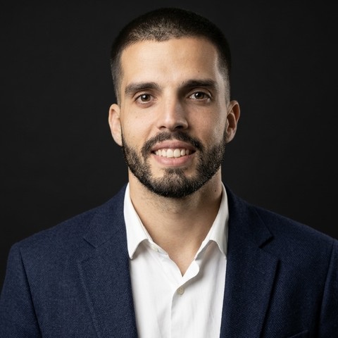 Alejandro Gómez, fundador de Oxintia
